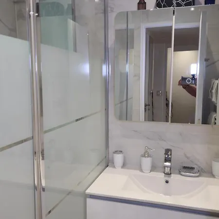 Prestige Paris-la Defense Terrasse Appartement *