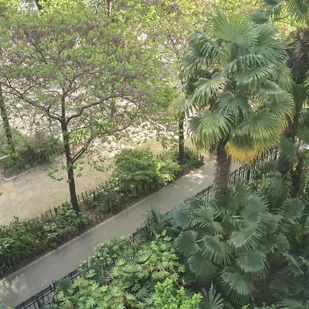 Prestige Paris-la Defense Terrasse Appartement *